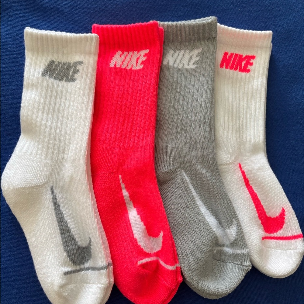 NIKE CUSHIONED KIDS SOCKS 4-5 YEARS
